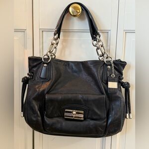 Vintage Coach Elegant Black Leather Handbag M0969-14758 with Dustbag